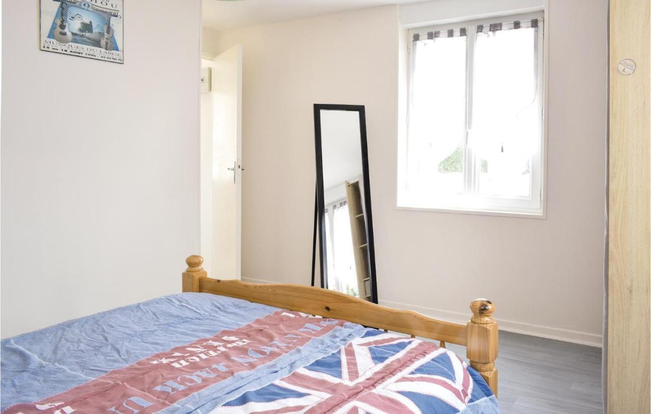 Stunning Home In St, Marcouf De Lisle With Wifi Saint-Marcouf Exteriör bild